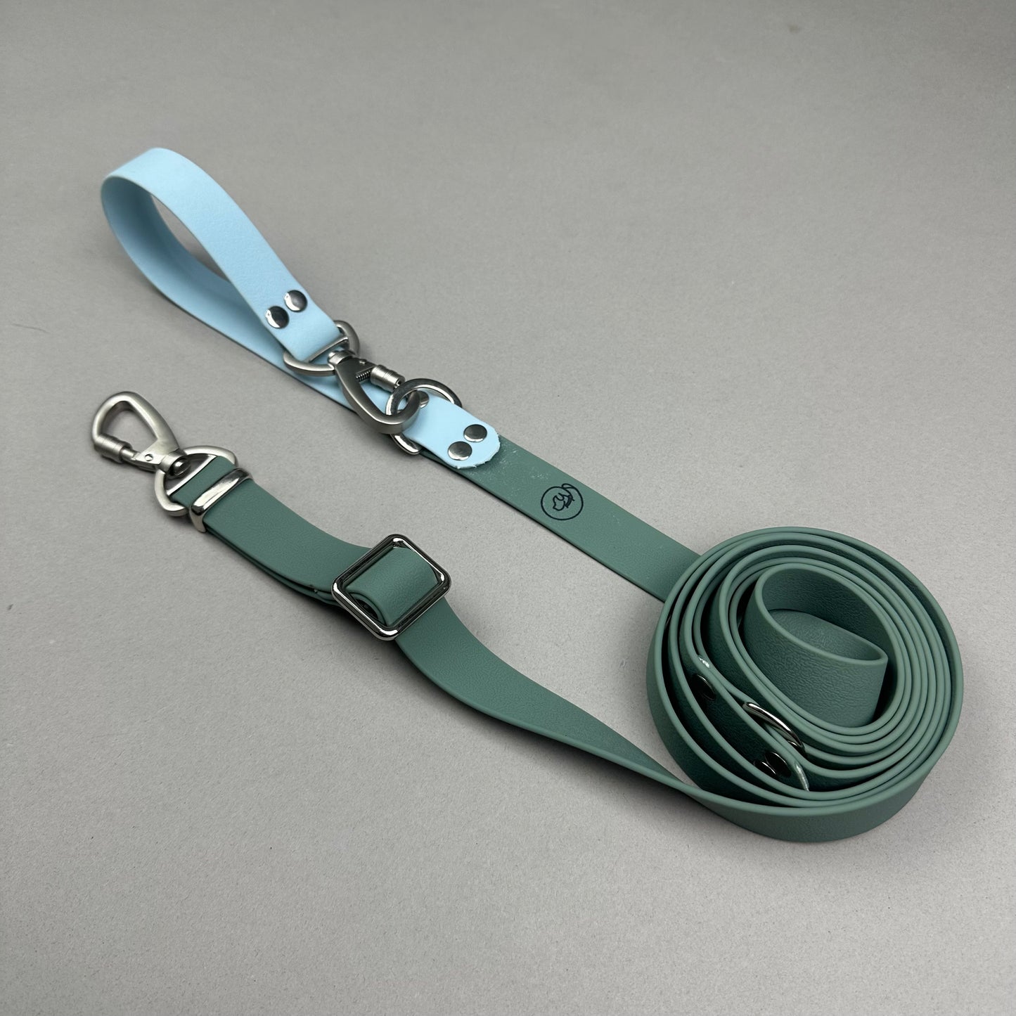 Traílla multipropósito impermeable PISTACHO