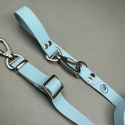 Traílla multipropósito impermeable  AZUL CIELO