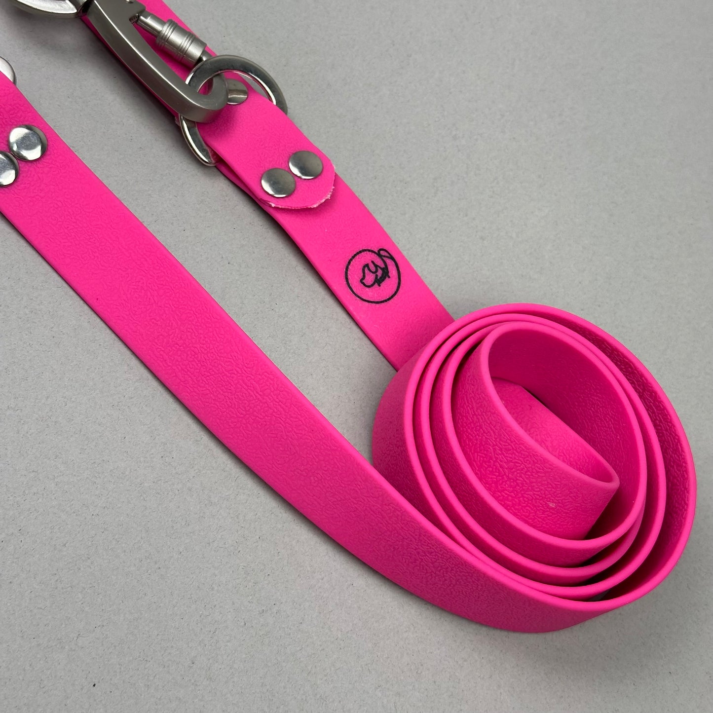 Traílla doble función Impermeable Fucsia