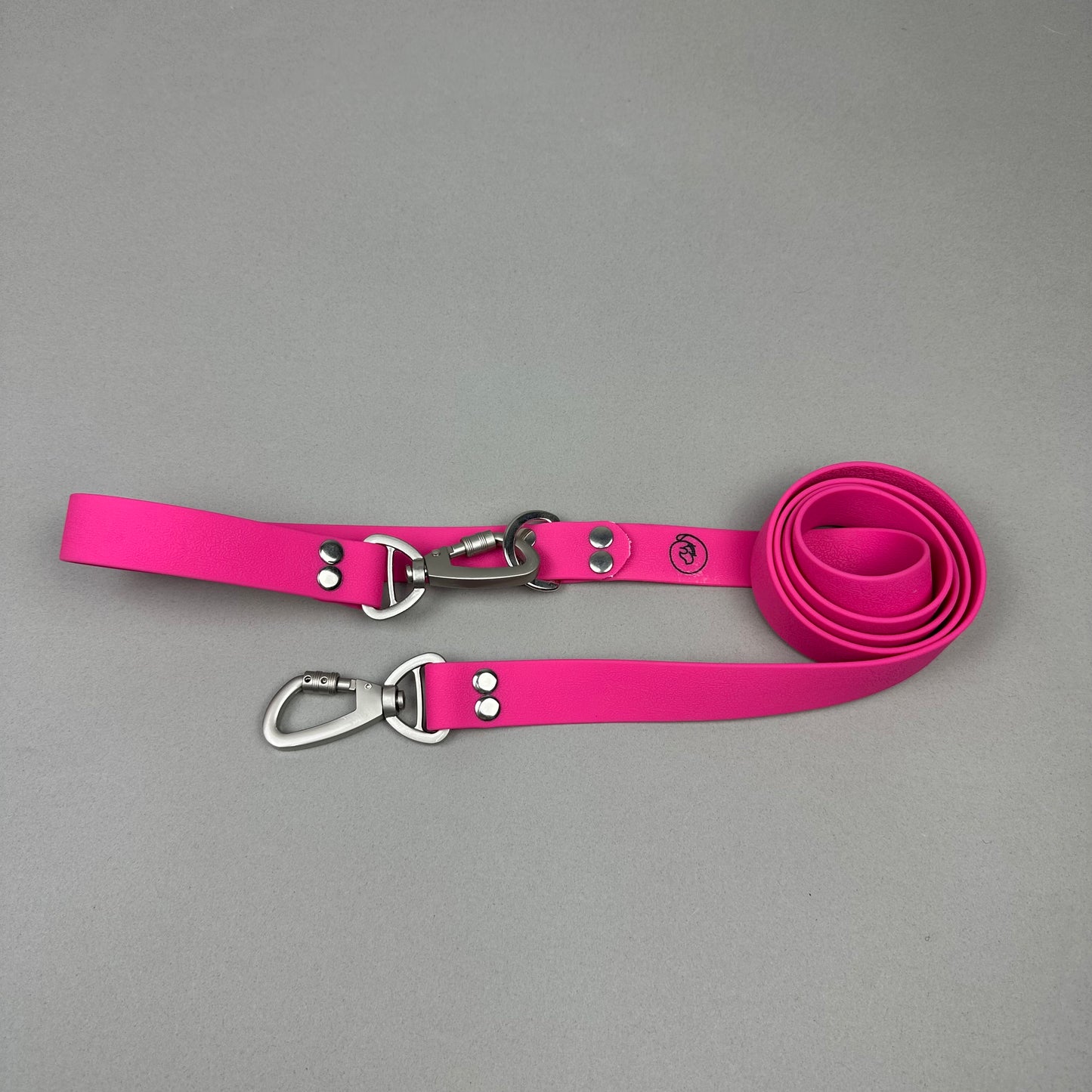 Traílla doble función Impermeable Fucsia