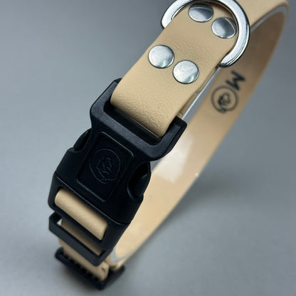 Collar impermeable beige