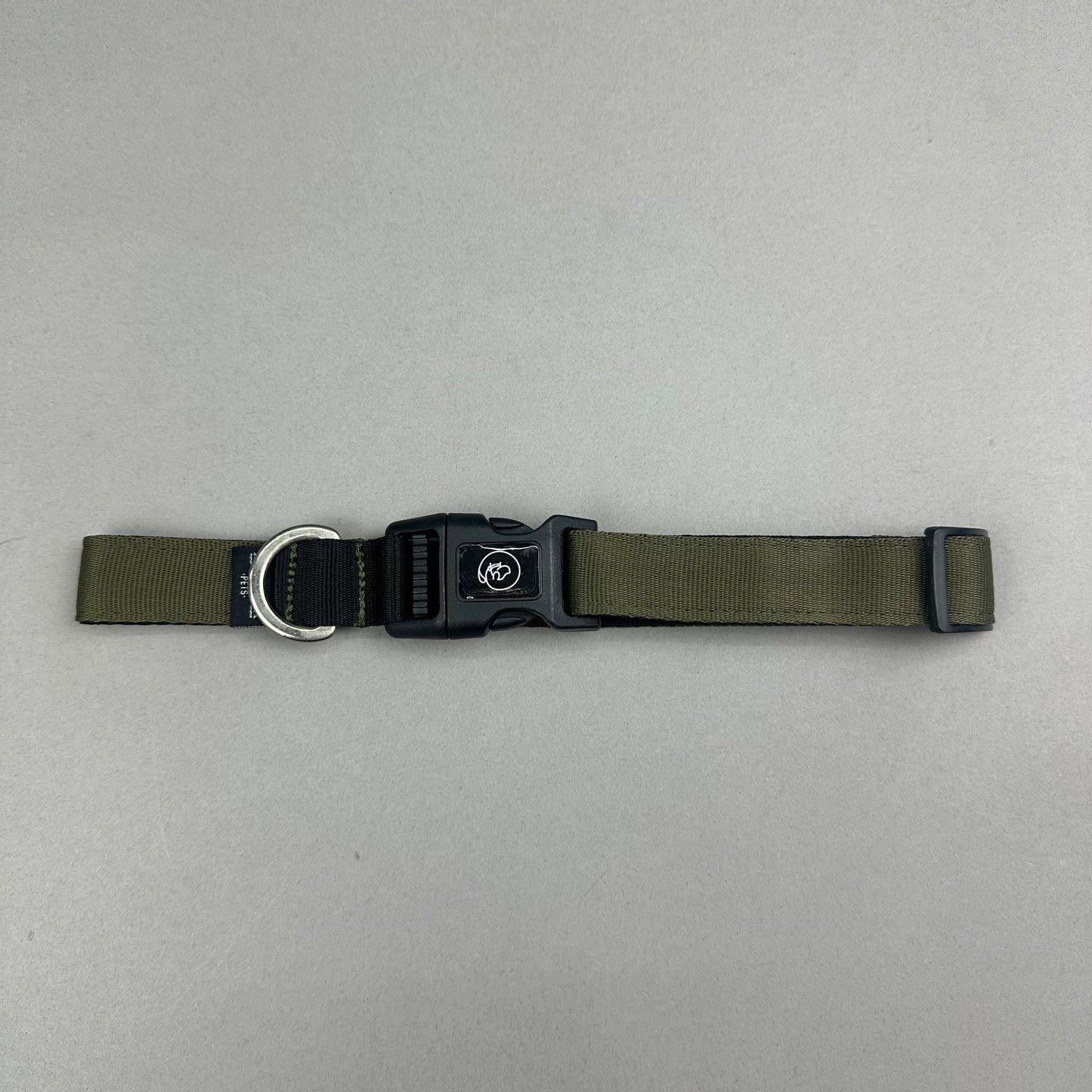Collar básico Army