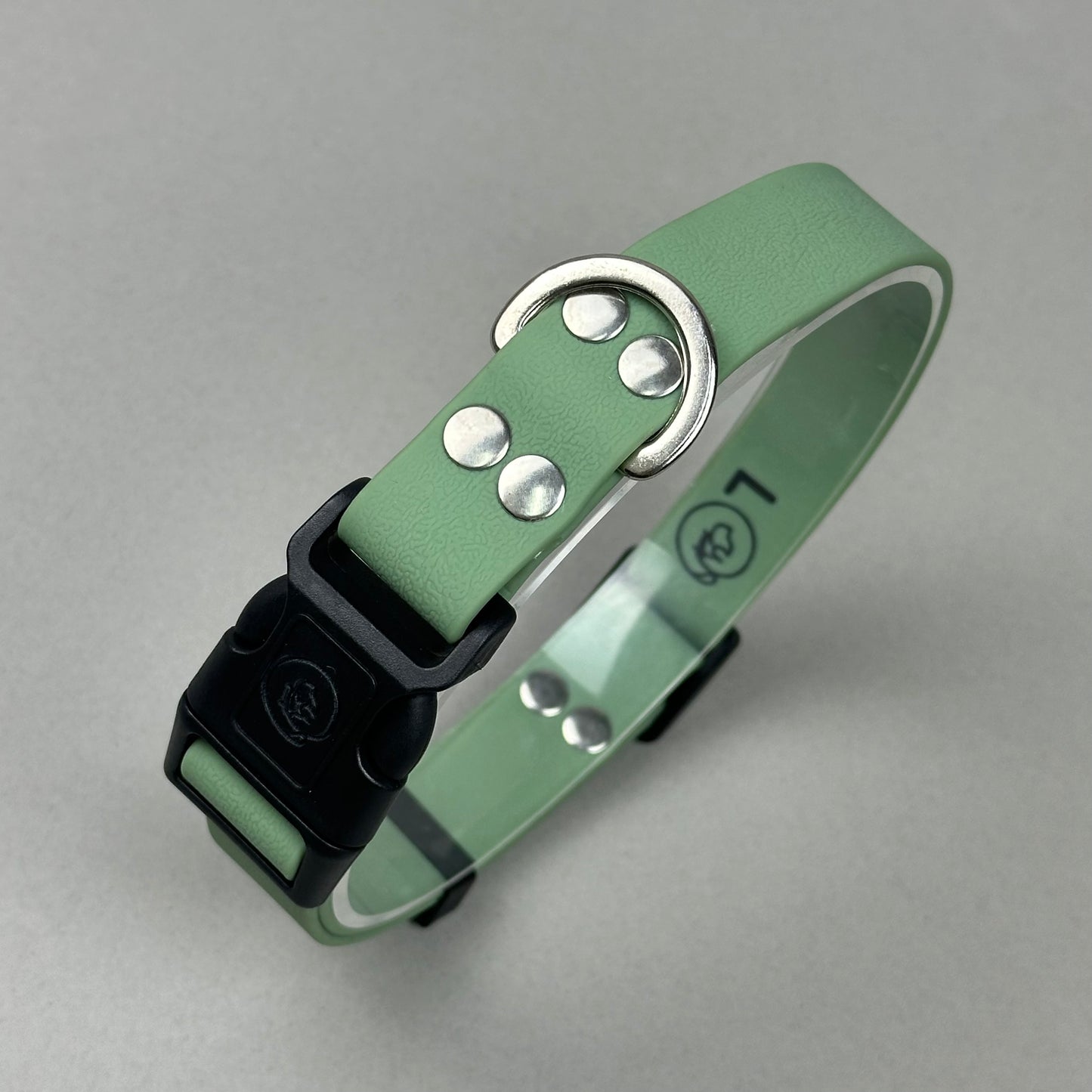 Collar impermeable verde militar
