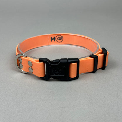 Collar impermeable naranja