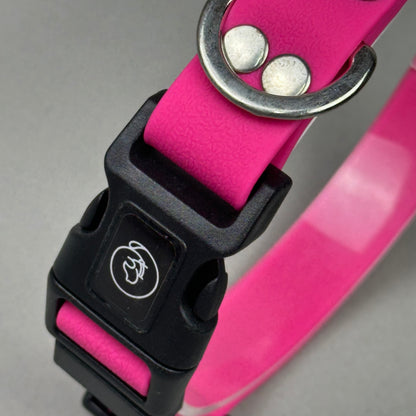 Collar impermeable fucsia