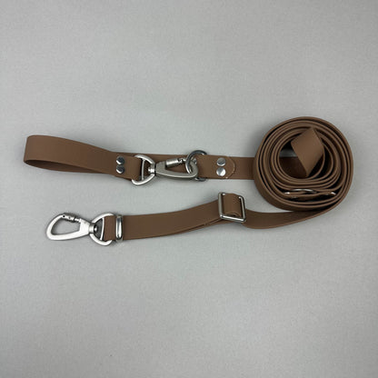 Traílla multipropósito impermeable Café