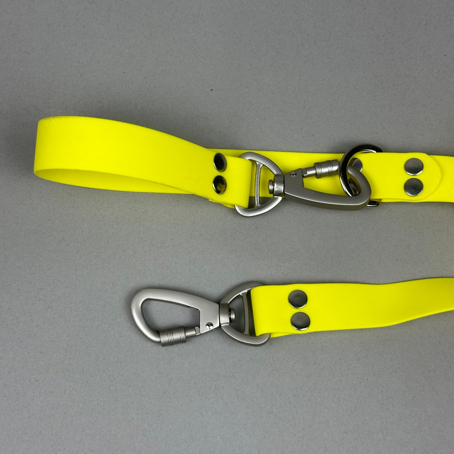 Traílla doble función Impermeable Amarillo claro
