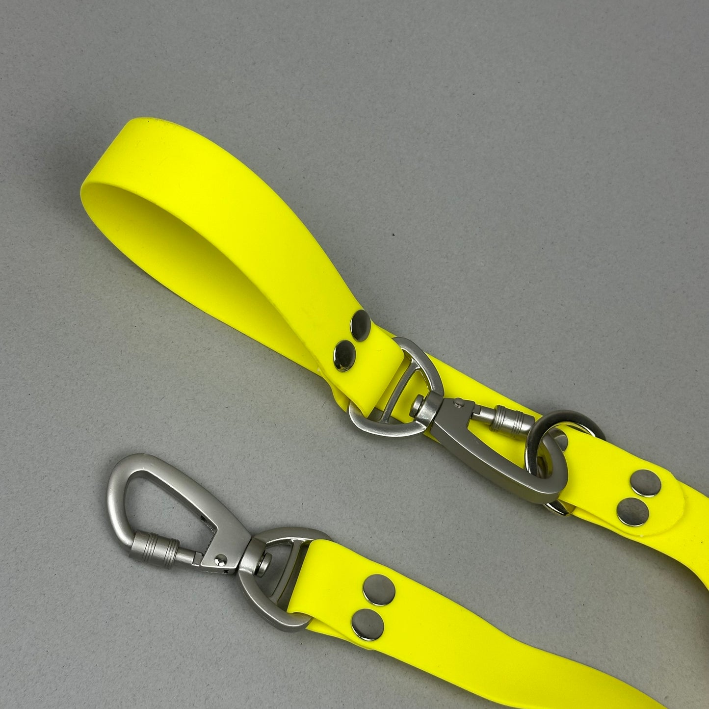 Traílla doble función Impermeable Amarillo claro