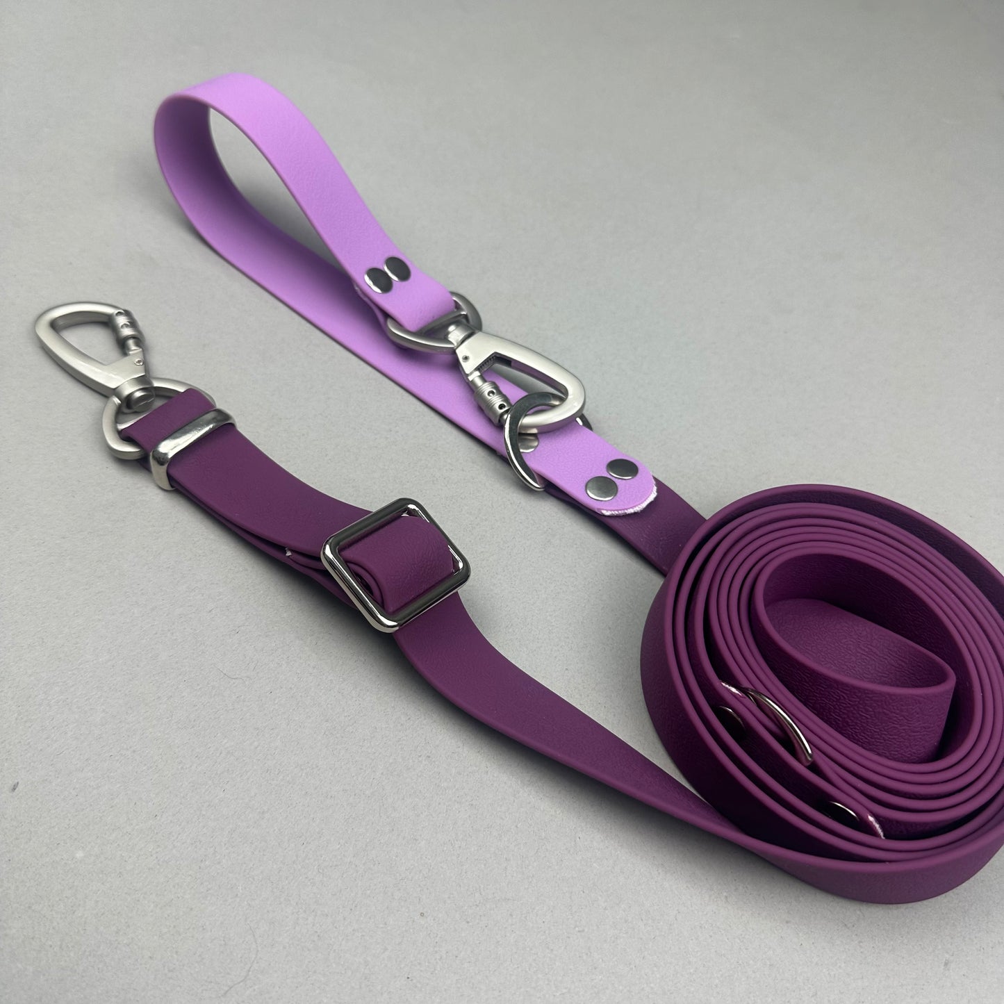 Traílla multipropósito impermeable LILAC
