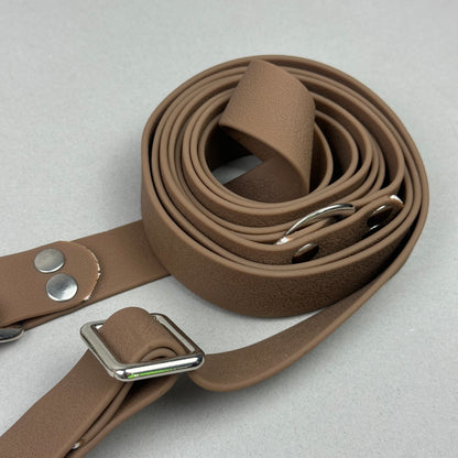 Traílla multipropósito impermeable Café