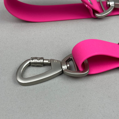Traílla multipropósito impermeable Fucsia