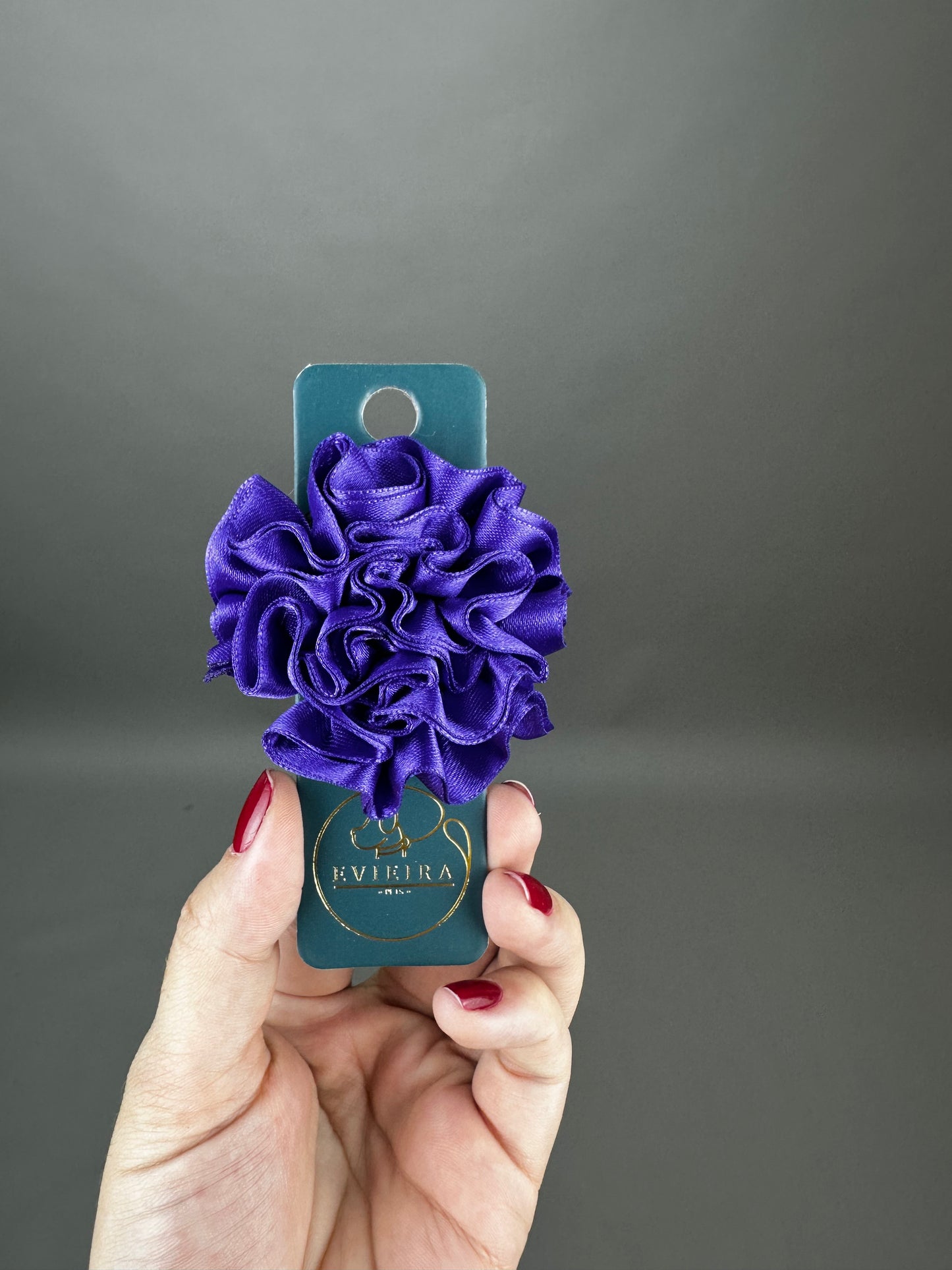 Flor pequeña morado