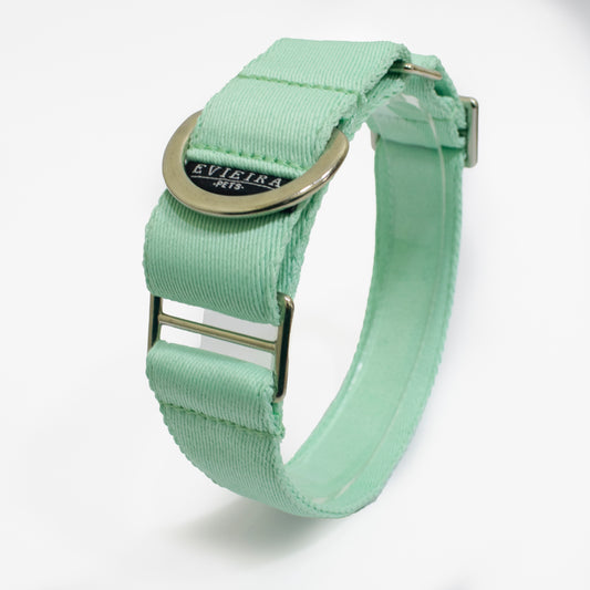 Collar martingale menta